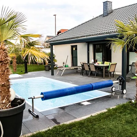 Grosszuegige Mit Terrasse Lägenhet *