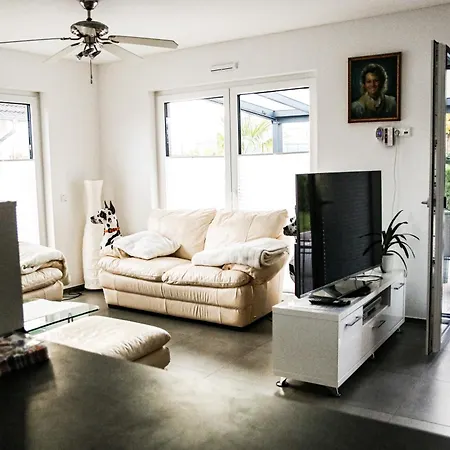 Apartment Grosszuegige Mit Terrasse Oberbrechen