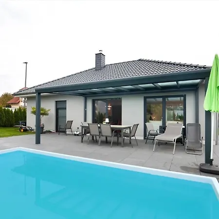 Grosszuegige Mit Terrasse