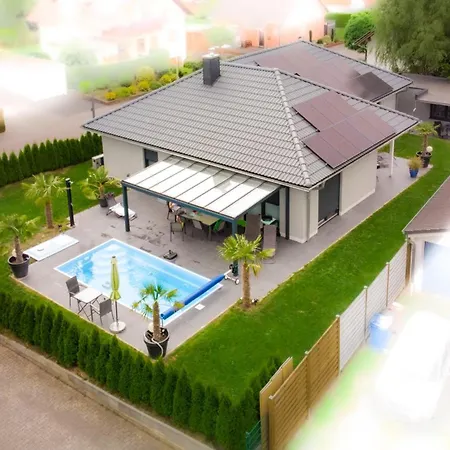 Apartment Grosszuegige Mit Terrasse