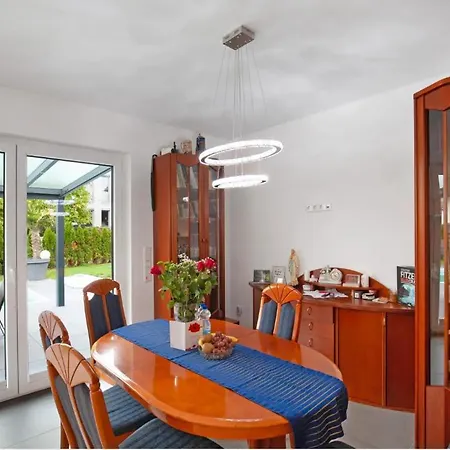 Apartment Grosszuegige Mit Terrasse Oberbrechen