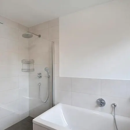 Grosszuegige Mit Terrasse Apartment Oberbrechen