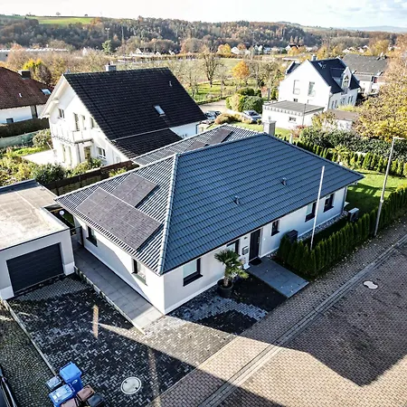 Apartment Grosszuegige Mit Terrasse