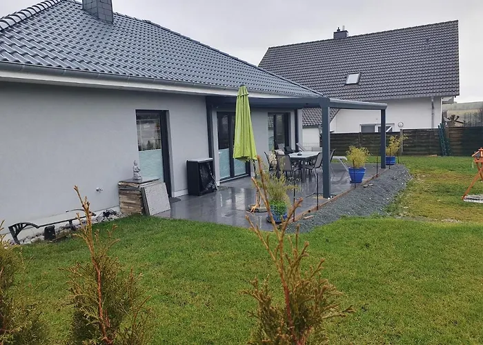 Großzügige Mit Terrasse Apartment