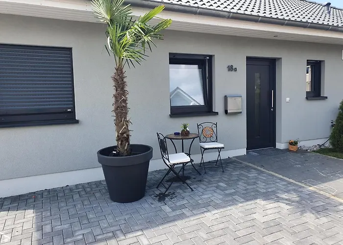 Großzügige Mit Terrasse Apartment Oberbrechen