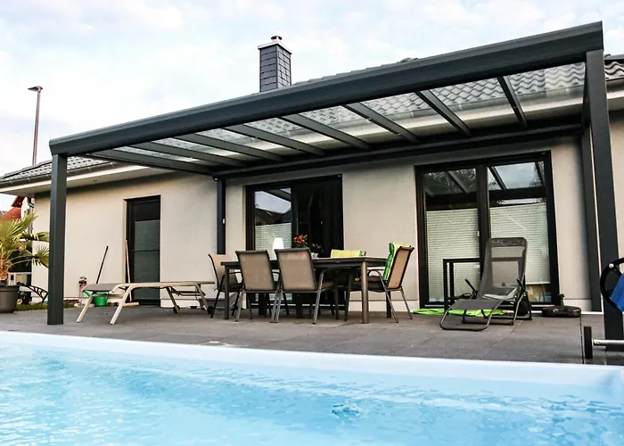 Großzügige Mit Terrasse *