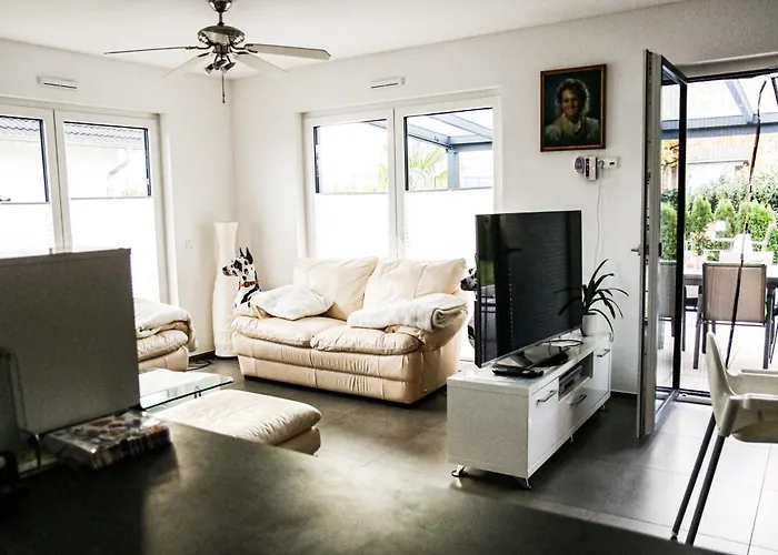 Apartment Großzügige Mit Terrasse Oberbrechen